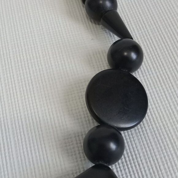 Solid Black Lightweight Single Strand Geometric Multiple Shapes Beaded Necklace - Picture 5 of 9